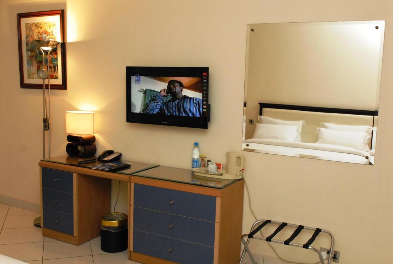 Golden Royale Hotel Enugu Bagian luar foto