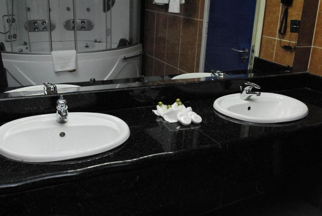 Golden Royale Hotel Enugu Bagian luar foto