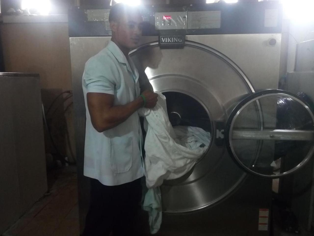 Golden Royale Hotel Enugu Bagian luar foto