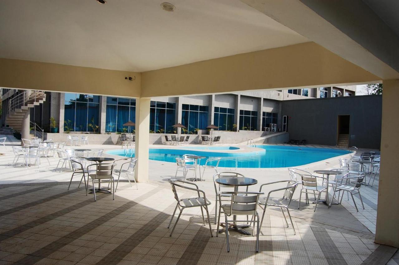 Golden Royale Hotel Enugu Bagian luar foto