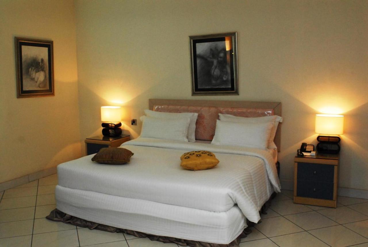 Golden Royale Hotel Enugu Bagian luar foto